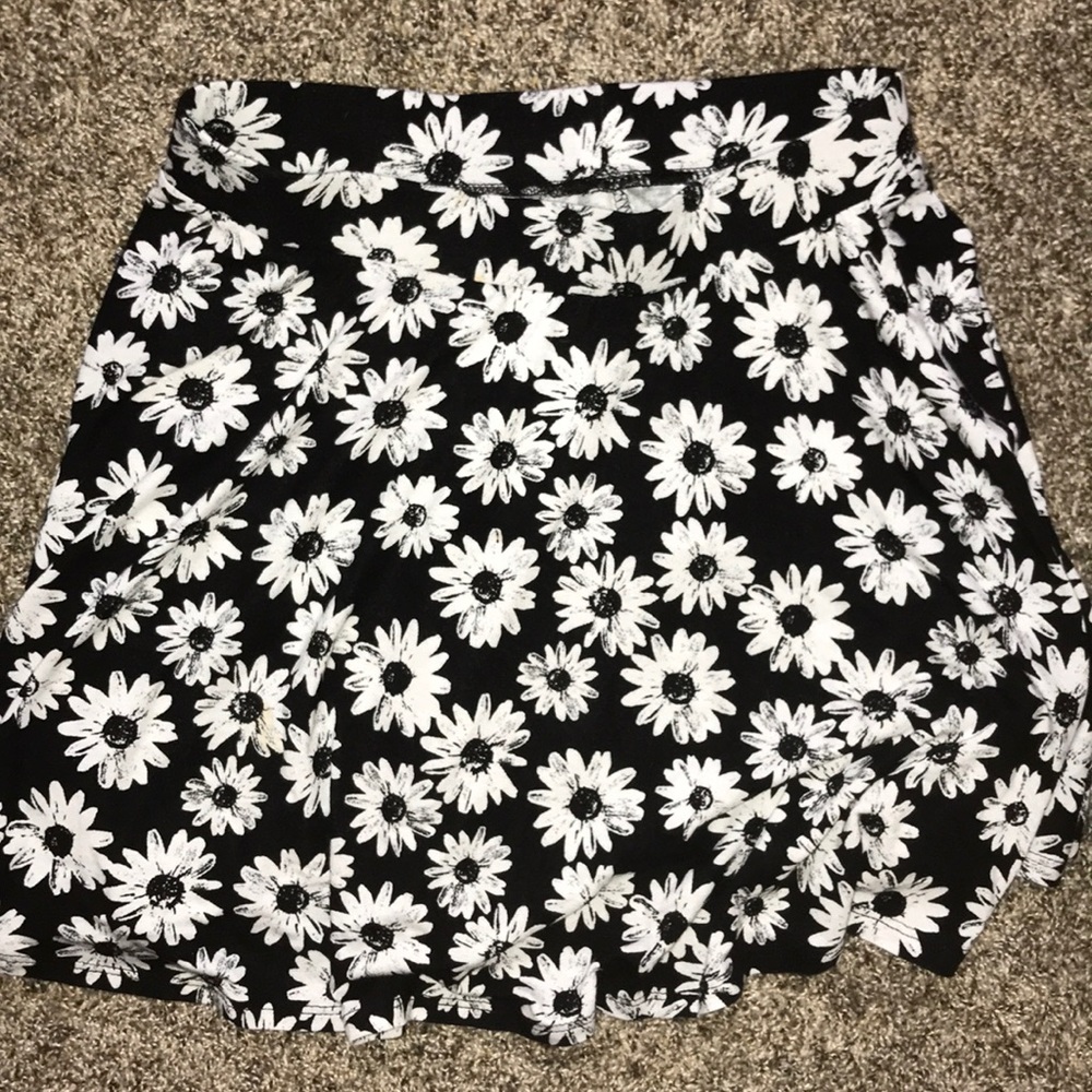 Black and white sunflower skirt